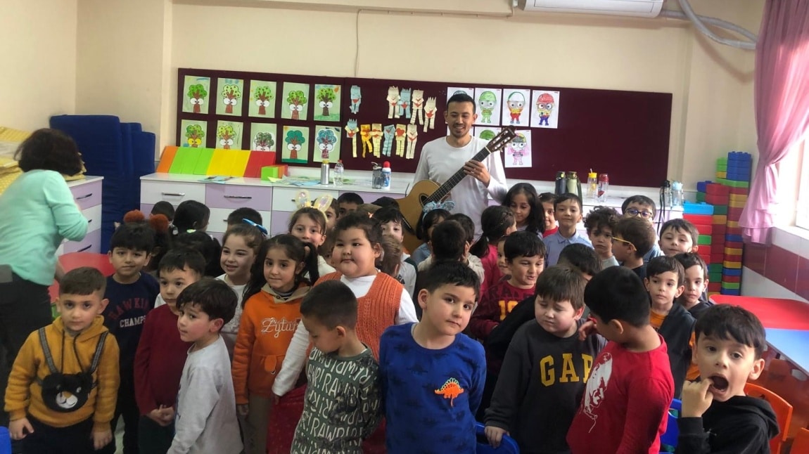 MÜZİK ALETLERİNİ ÖĞRENİYORUM